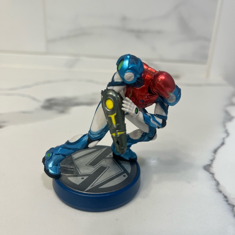 Metroid Dread‎ Samus Amiibo Figure Metroid Series